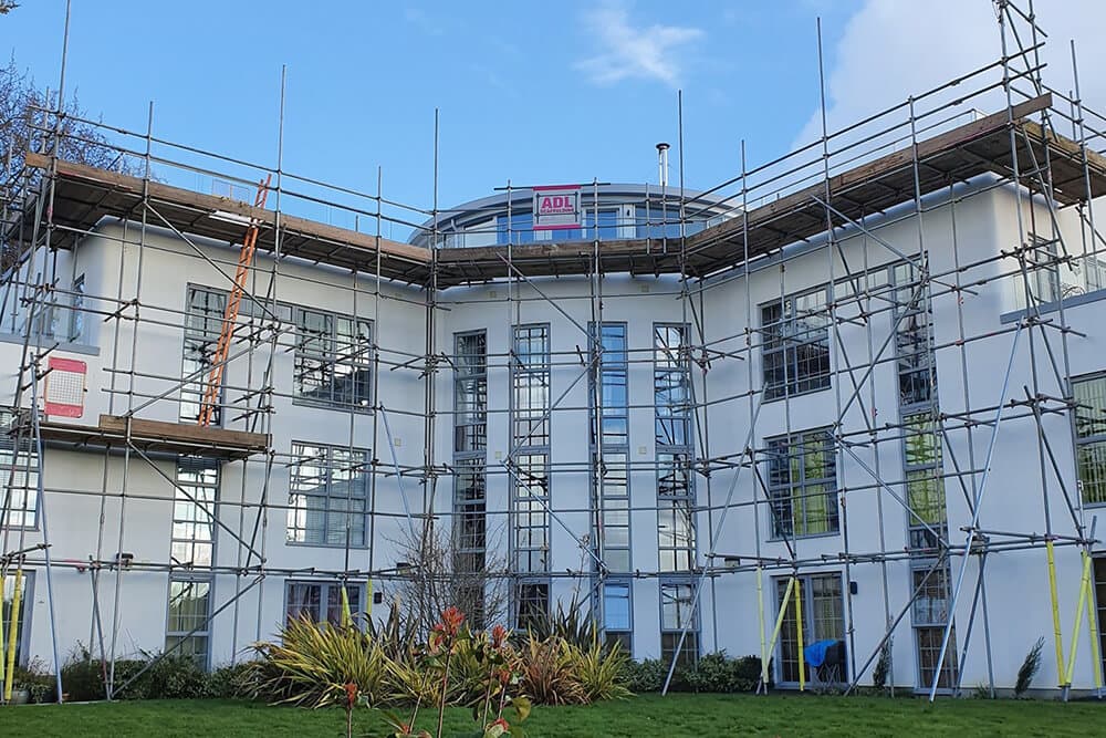 Painting & Decorating scaffolding on the Isle of Wight